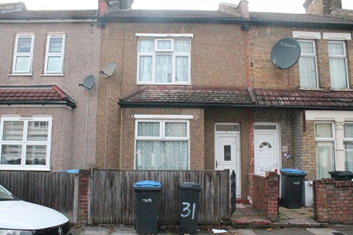 4 Bedroom Terraced House To Rent In Harton Road, London, N9