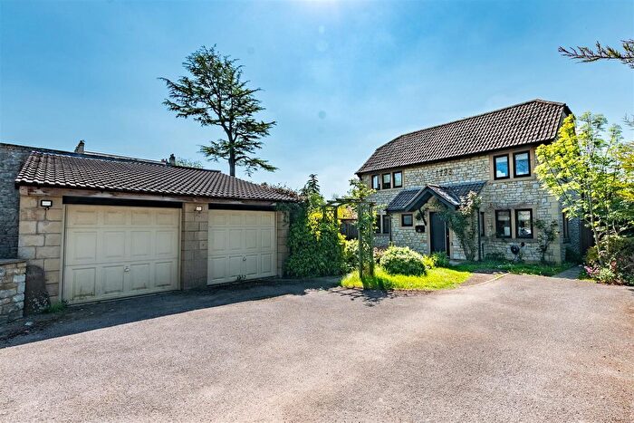 4 Bedroom Detached House For Sale In Saltford Court, Saltford, Bristol, BS31