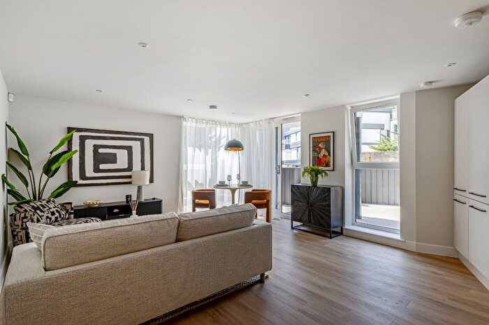 2 Bedroom Flat For Sale In Highmoor Road, Poole, Dorset, BH14
