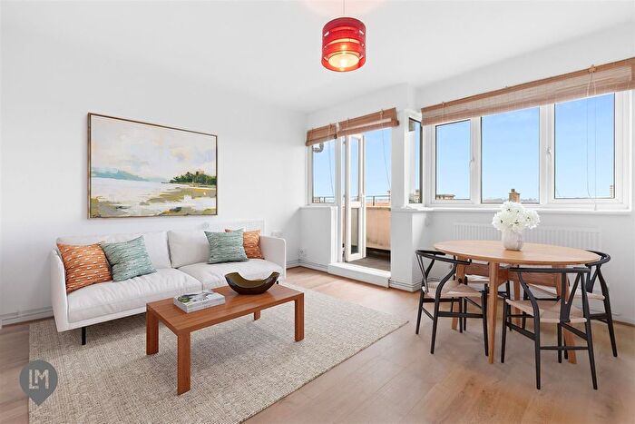 1 Bedroom Flat To Rent In Glen Albyn Road, London, SW19