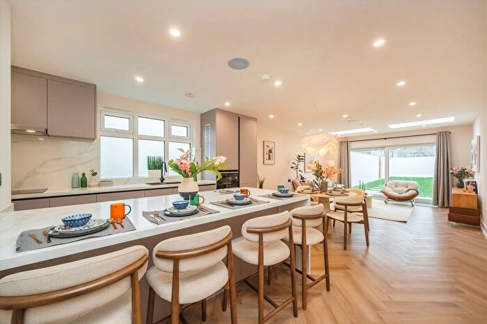 4 Bedroom Semi Detached House For Sale In Florence Avenue, Morden, SM4