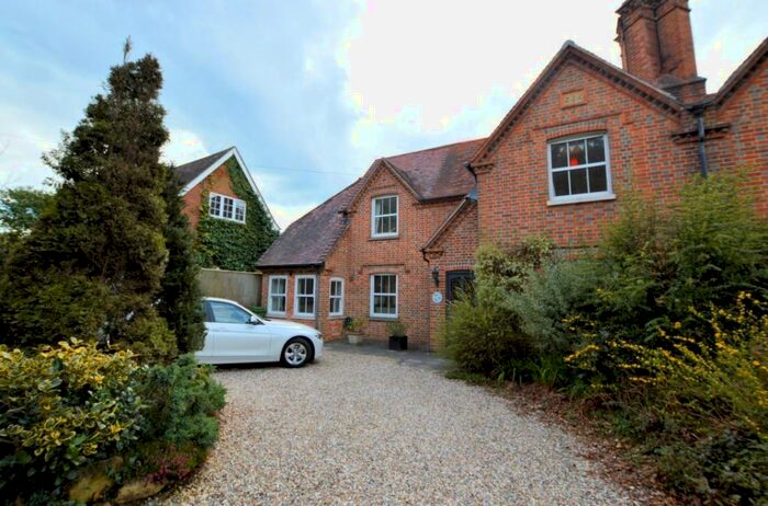 3 Bedroom Semi-Detached House For Sale In The Street, Aldermaston, Berkshire, RG7