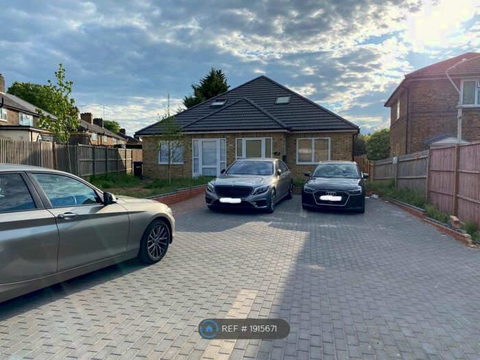 1 Bedroom Semi-Detached House To Rent In Poplar Avenue, West Drayton, UB7