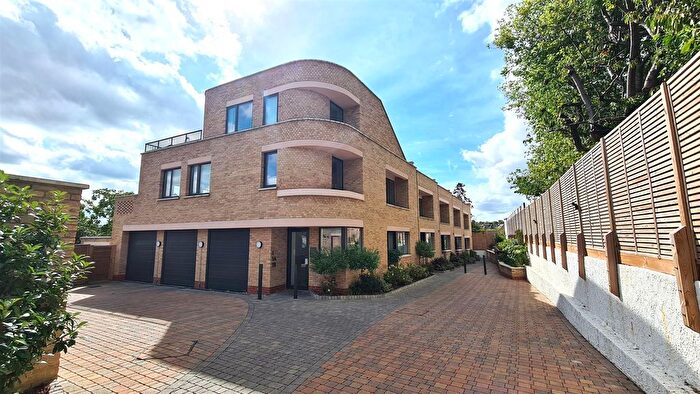 1 Bedroom Flat For Sale In Melrose Mews, Southgate, N14