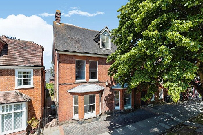 7 Bedroom Semi-Detached House For Sale In High Street, Tenterden, TN30