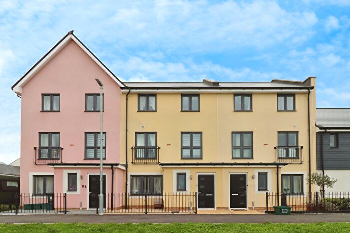 4 Bedroom Terraced House For Sale In Gauting Road, Patchway, Bristol, BS34