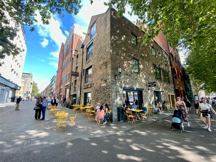 2 Bedroom Apartment To Rent In Harbourside, Harris Lofts, BS1