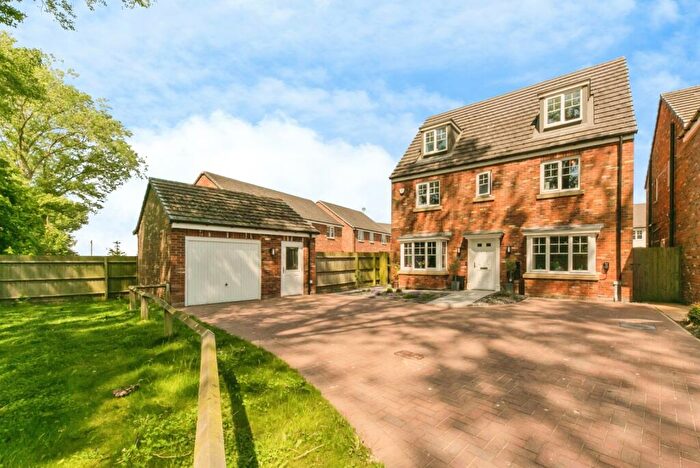5 Bedroom Detached House For Sale In Cotton Field Road, Holmes Chapel, Crewe, Cheshire, CW4