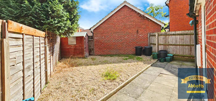 1 Bedroom House To Rent In Hatcher Crescent, CO2