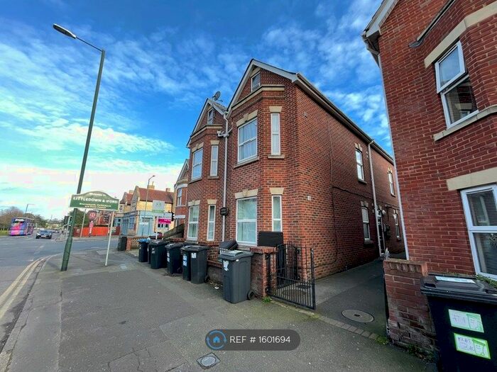 1 Bedroom Flat To Rent In Holdenhurst Road, Bournemouth, BH8