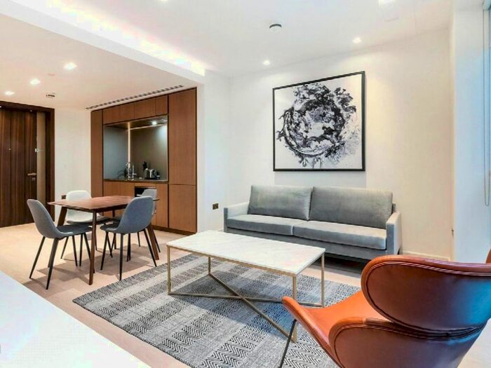 Studio To Rent In Portugal Street, London, WC2A