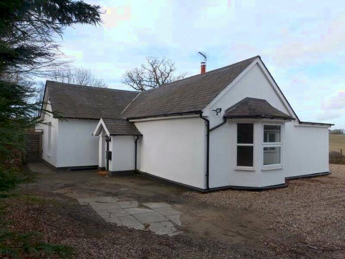 4 Bedroom Property To Rent In The Ridgeway, Enfield, EN2