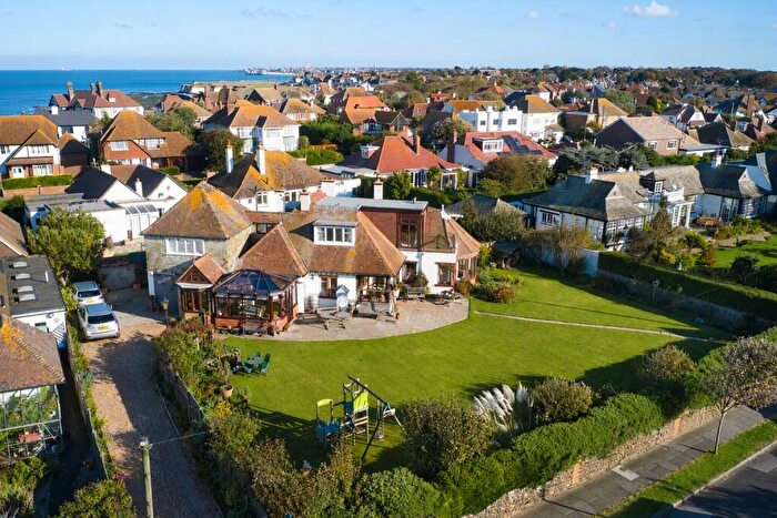 6 Bedroom Detached House To Rent In Harold Road, Birchington, Kent, CT7