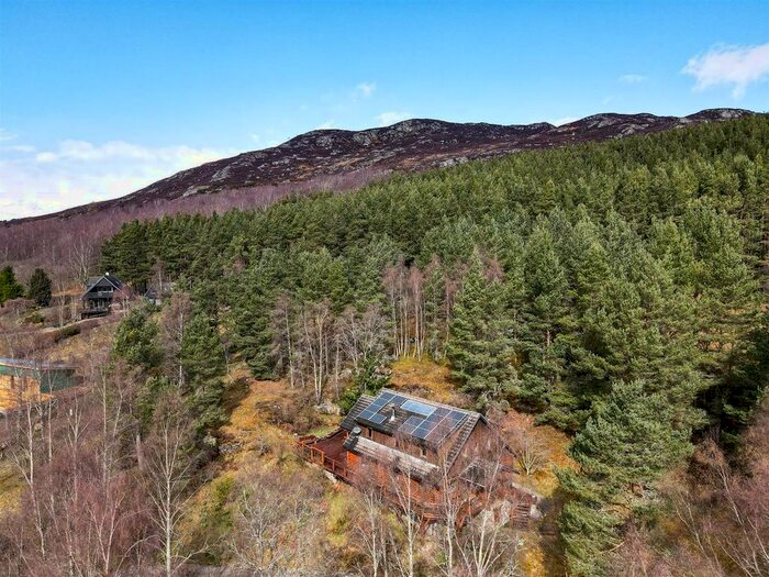 4 Bedroom Detached House For Sale In West Terrace, Kingussie, PH21