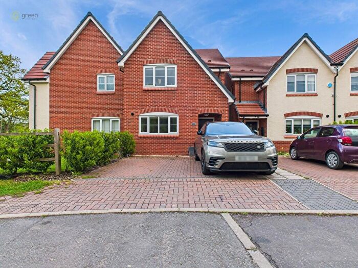 3 Bedroom Semi-Detached House For Sale In Park Lane, Minworth, B76