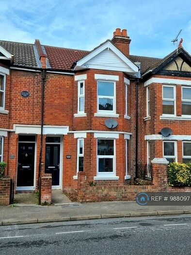 3 Bedroom Terraced House To Rent In Malmesbury Road, Southampton, SO15