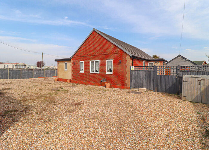 2 Bedroom Detached Bungalow For Sale In Eastoke Avenue, Hayling Island, PO11