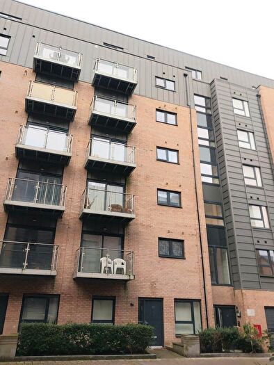 2 Bedroom Flat To Rent In Shrubhill Walk, Edinburgh, Midlothian, EH7