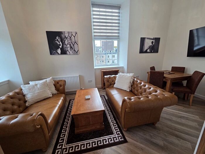 2 Bedroom Flat To Rent In Aspire Grove, West End, Aberdeen, AB10