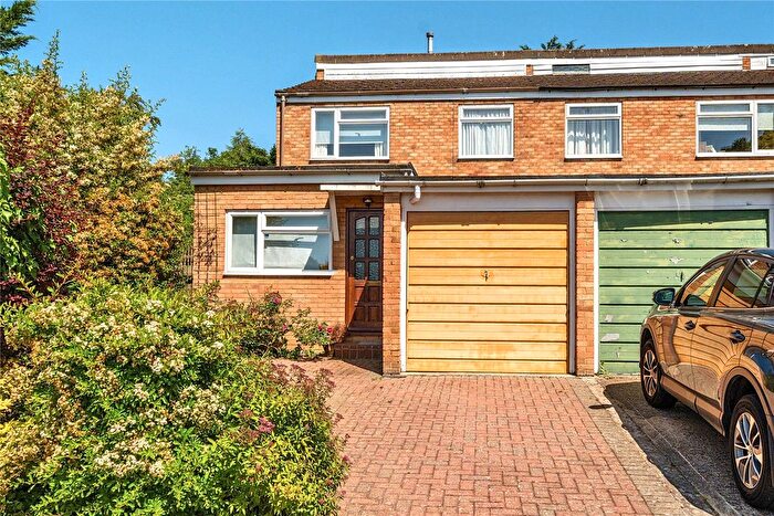 4 Bedroom End Terrace House For Sale In Parkside Avenue, Bromley, BR1