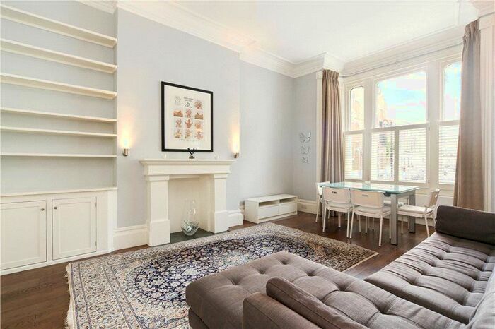 2 Bedroom Flat To Rent In Sinclair Road, Brook Green, London, W14