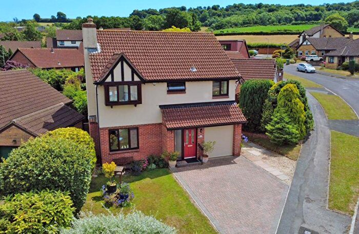 4 Bedroom Detached House For Sale In Honeysuckle Drive, Honiton, EX14