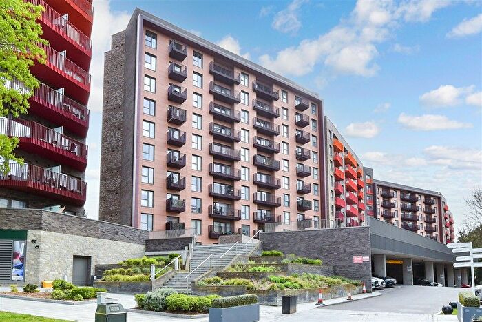 1 Bedroom Flat For Sale In Leander Heights, Mill Wood, Maidstone, Kent, ME14