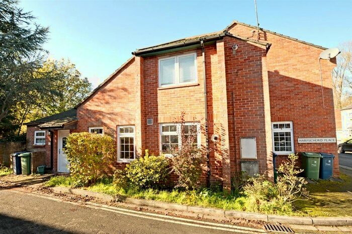 4 Bedroom Flat To Rent In Harpsichord Place, OX4