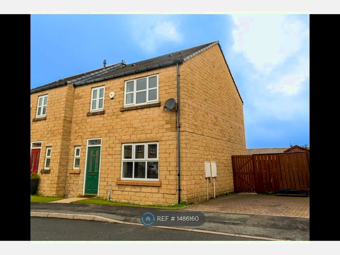 3 Bedroom Semi-Detached House To Rent In Aynsley Mews, Consett, DH8