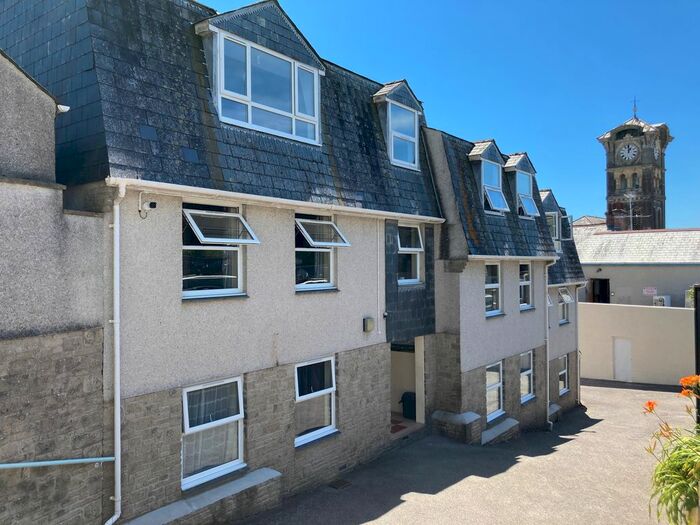 1 Bedroom Flat To Rent In Pound Street, Liskeard, PL14
