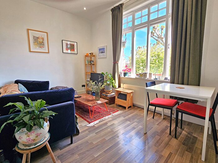 2 Bedroom Flat To Rent In St. Margarets Road, London, SE4