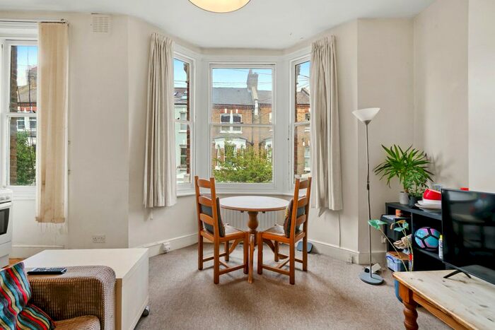 2 Bedroom Flat To Rent In Hormead Road, London, W9