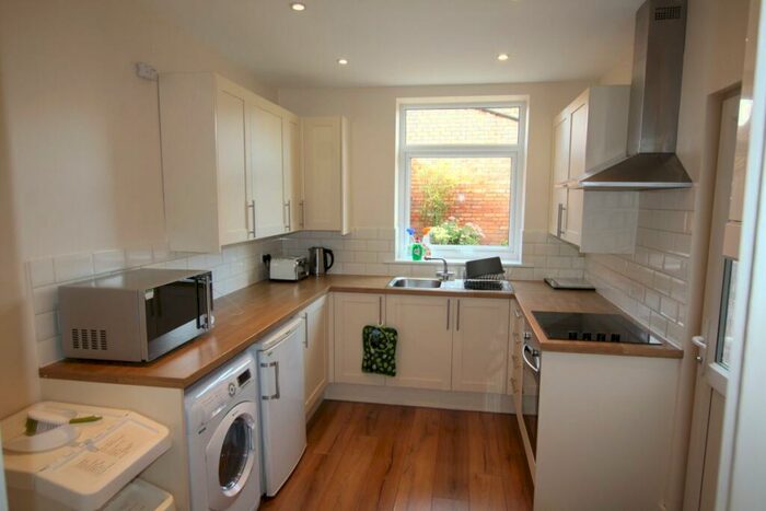 3 Bedroom Terraced House To Rent In Lower Adelaide Street, Northampton, NN2