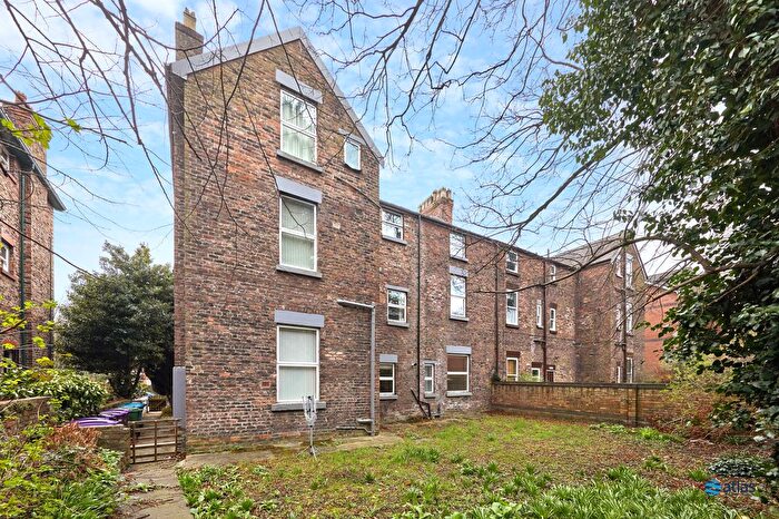 1 Bedroom Flat For Sale In Mannering Road, Aigburth, L17