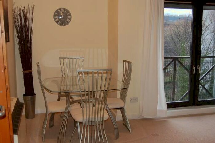 1 Bedroom Flat To Rent In Eyre Place, Edinburgh, EH3