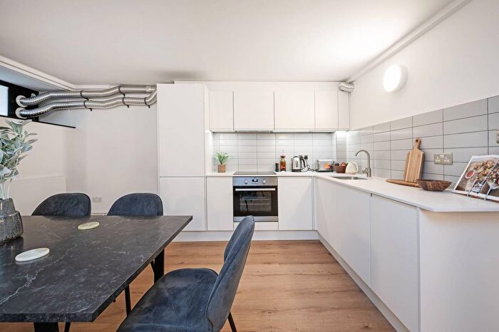 Studio To Rent In Springfield House, Dalston, London, E8