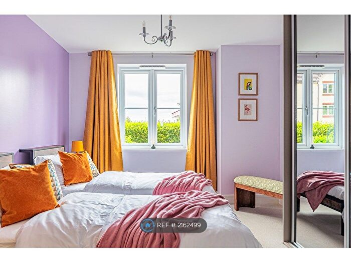 2 Bedroom Flat To Rent In Trinity Court South, Fenny Stratford, MK2