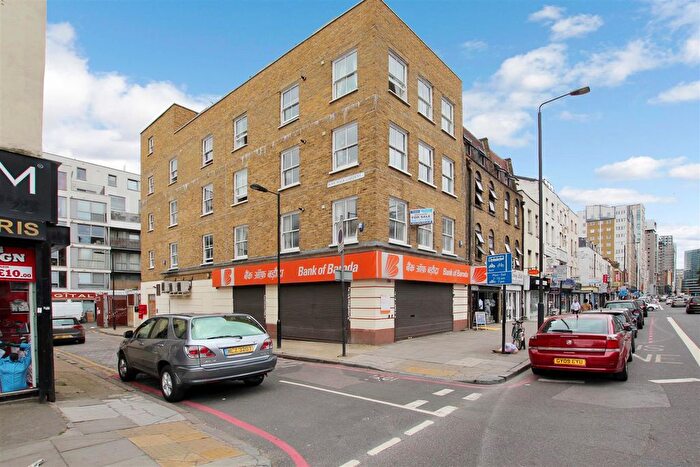 2 Bedroom Flat To Rent In Kings Arms Court, London, E1