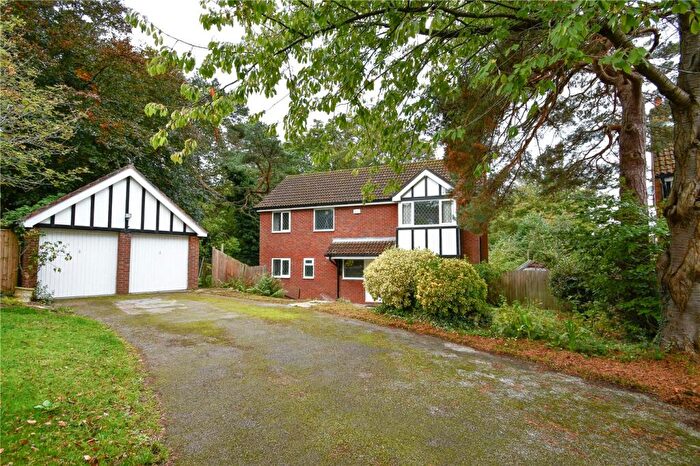 4 Bedroom Detached House For Sale In The Lawns, Prenton, CH43