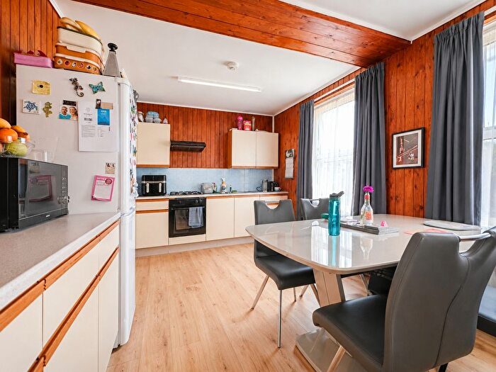 4 Bedroom Maisonette To Rent In Hereson Road, Ramsgate, Kent, CT11