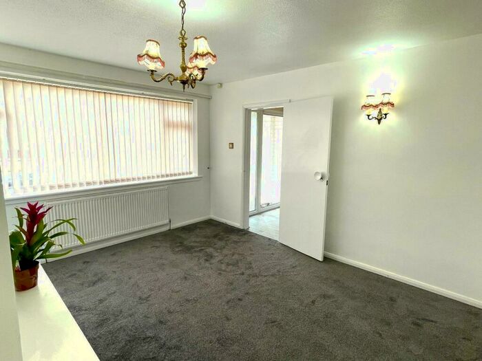 3 Bedroom House To Rent In Walsall Road, West Bromwich, B71