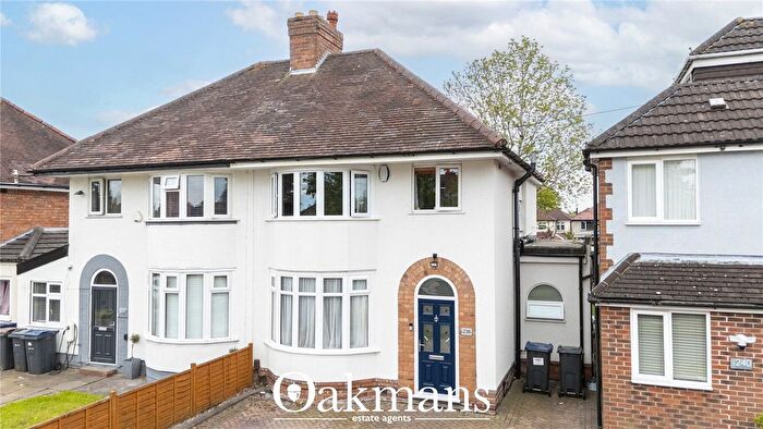 3 Bedroom Semi-detached House For Sale In Lindsworth Road, Birmingham, West Midlands, B30