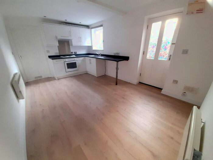 1 Bedroom Flat To Rent In Gladstone Street, Gainsborough, DN21