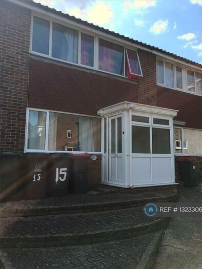4 Bedroom Terraced House To Rent In Ramsey Close, Canterbury, CT2