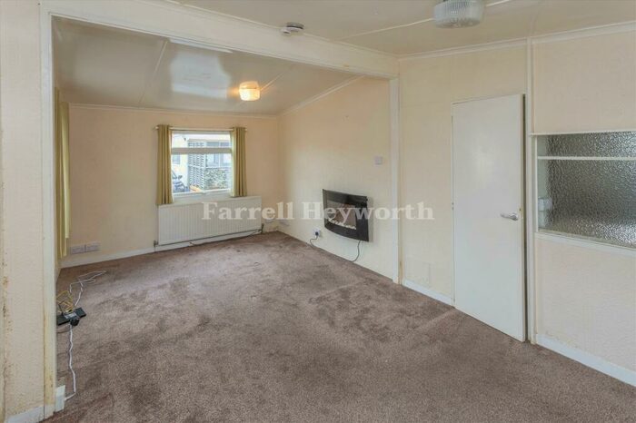 2 Bedroom Bungalow For Sale In Westcliffe Drive, Westgate, Morecambe, LA3