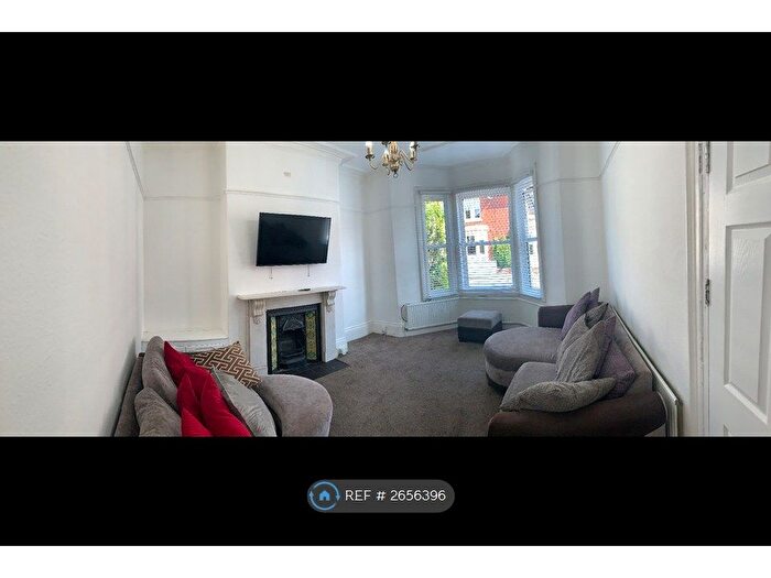 8 Bedroom Terraced House To Rent In Osborne Avenue, Newcastle Upon Tyne, NE2
