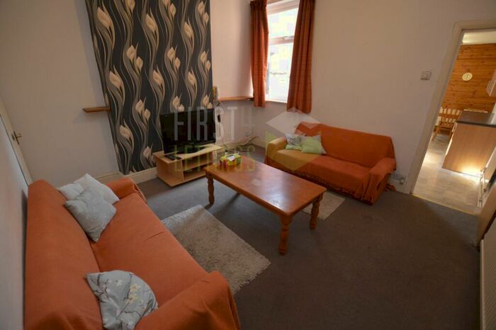 5 Bedroom Terraced House To Rent In Lorne Road, Clarendon Park, LE2