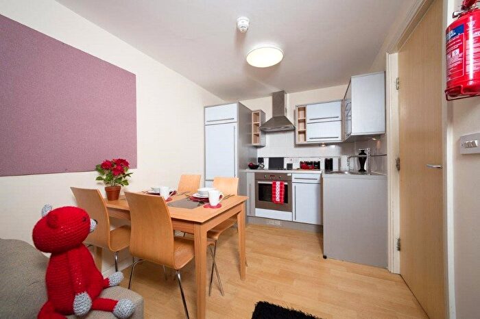 1 Bedroom Flat For Sale In Hyde Grove, Manchester, Greater Manchester, M13