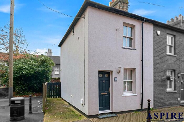 1 Bedroom House To Rent In South Street, Brentwood, CM14