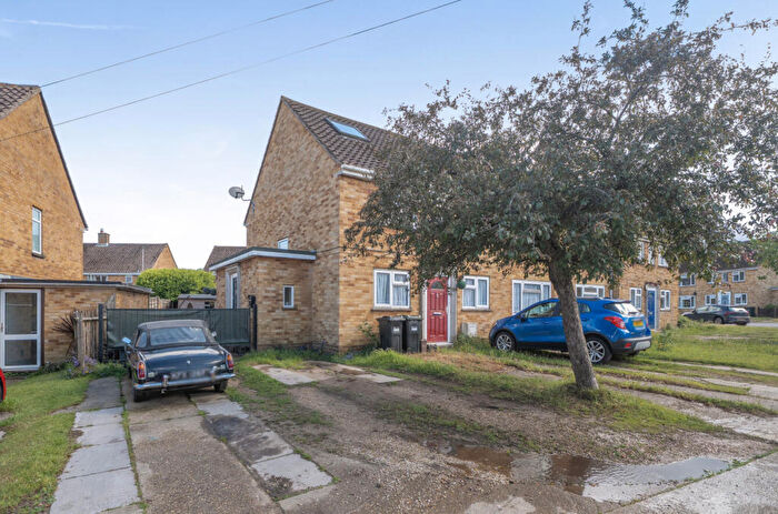 2 Bedroom Maisonette For Sale In Sandilands Way, Hythe, Southampton, Hampshire, SO45